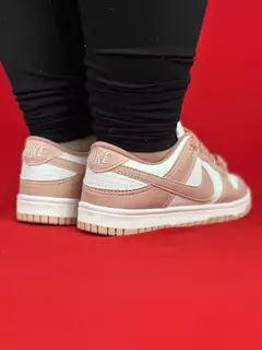 Nike dunk low branco nude na internet