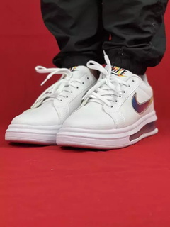 Nike Sola Bolha Camaleão Branco na internet