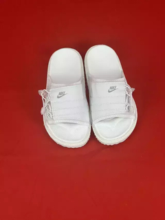 Chinelo Slide Nike Branco - comprar online