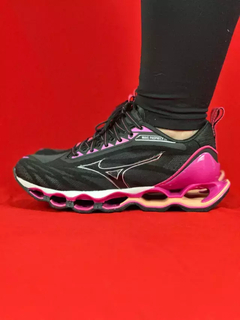 Mizuno wave prophecy 11 preto rosa