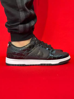 Nike dunk preto branco craquelado nacional