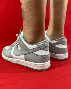 Nike Dunk Cinza Importado na internet