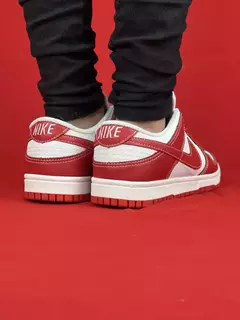 Nike Vermelho/Branco Dunk Low Couro na internet