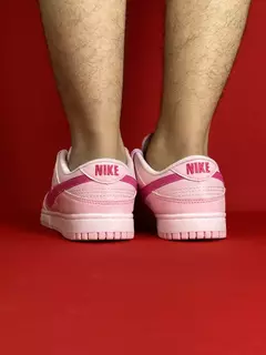 Nike dunk low rosa claro logo rosa choque nacional s na internet