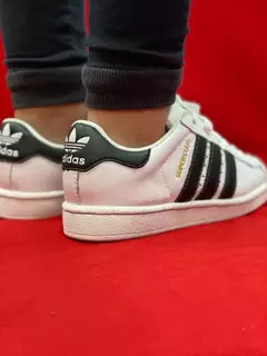 Adidas Superstars Branco na internet