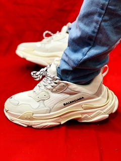 Balenciaga triple s branco