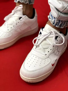 Nike Air Force 1 Branco Com Detalhe na internet