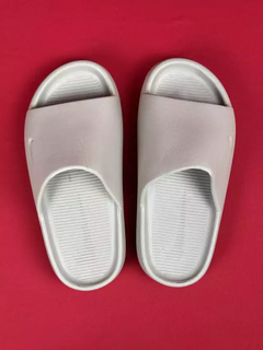 nike chinelo slide bege nacional premium - comprar online