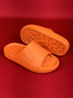 nike chinelo slide laranja nacional premium