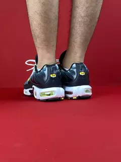 Nike tn plus preto verde importado na internet