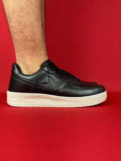 Nike air force 1 preto branco couro liso preto nacional s