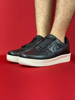 Nike air force 1 preto branco couro liso preto nacional s - comprar online