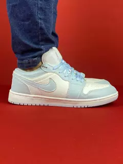 Air Jordan 1 Low azul bebê branco Nacional S