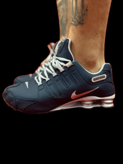 Nike shox azul e hot sale prata