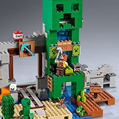 Lego Minecraft The Creeper Mine Set 21155 - 834 Piezas - comprar online
