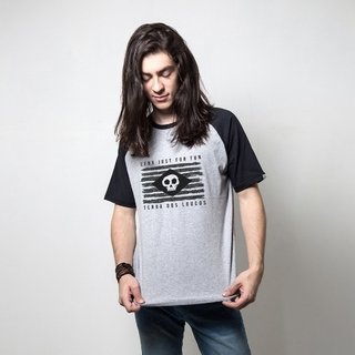 CAMISETA RAGLAN CINZA - TERRA DOS LOUCOS