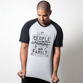 CAMISETA RAGLAN CINZA - THE FAMILY BUSINESS