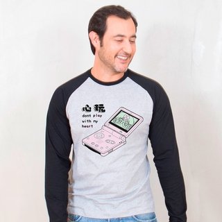 MANGA LONGA RAGLAN CINZA - GAMEBOY