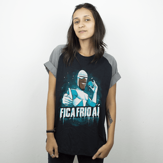 CAMISETA RAGLAN PRETA - FICA FRIO