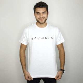 CAMISETA BRANCA - SECRETS FRIENDS