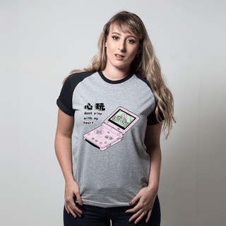 CAMISETA RAGLAN CINZA - GAMEBOY