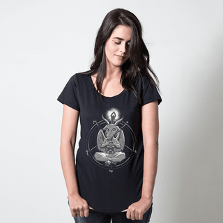 CAMISETA PRETA - CUTE BAPHOMET