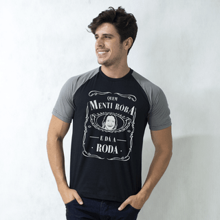 CAMISETA RAGLAN PRETA - QUEM MENTI ROBA