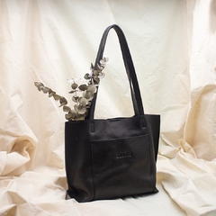 MINI TOTE JAKOB BLACK - comprar online