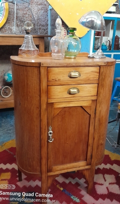 Antiguo Mueble Botinero de Guardado.