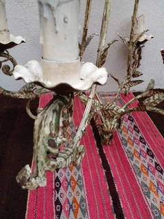Araña de hierro con hojas y flores, 6 luces - Un Viejo Almacén Antigüedades