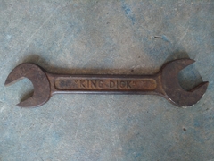 Herramienta llave antigua gran tamaño - Un Viejo Almacén Antigüedades