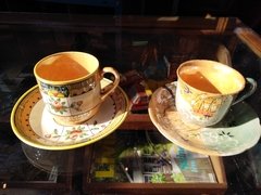 Par de tazas de Café - Un Viejo Almacén Antigüedades
