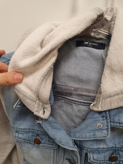 Jaqueta jeans com capuz Hering P na internet