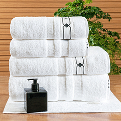 Coleção Berlluzi branco - Jogo de toalha de banho 5 peças - Jogo de toalha de banho branca com barrado bordado em preto
