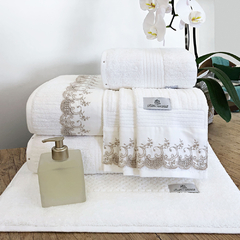 Coleção Cashemere - Jogo de toalha de banho 5 peças - Jogo de toalha de banho branca com barrado bordado fendi - comprar online