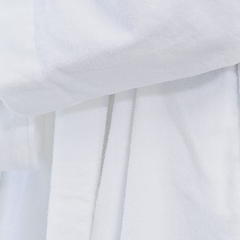Roupão Branco com gola aveludada rendada com design elegante e delicado em Fio Penteado 100% algodão na internet