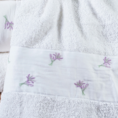 Jogo de toalha de banho Bordada com 5 peças - Branca com bordado com flores de lavanda lilás - comprar online