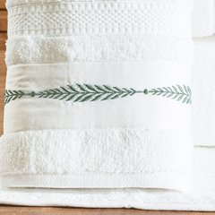 Coleção valence enxoval em algodão egípcio - Jogo de toalha de banho 5 peças - Jogo de toalha de banho branca com barrado bordado verde