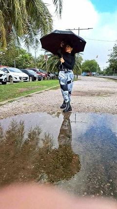 BOTA LLUVIA en internet