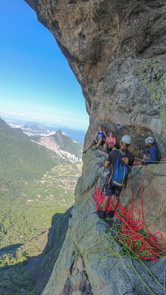 Passagem dos Olhos 3º IV E2 (BR) - Escalada