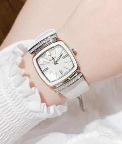 Reloj Bulova Dama 98L174 Cristal Cuero Blanco - tienda online