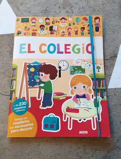 LIBROS DE STICKERS: EL COLEGIO