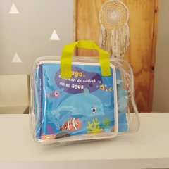 LIBROS DE BAÑO: HUGO, CAMPEÓN DE SALTOS EN EL AGUA