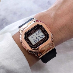 Reloj Tressa TR-234 Modelo Ginny Digital Dama Caucho Negro Bisel Rosé - comprar online