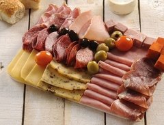 Picada de fiambre Especial - Para 12 personas - comprar online