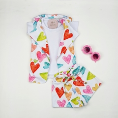 conjunto infantil colete short colorido branco coração