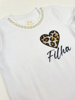 Blusa tal filha coração na internet