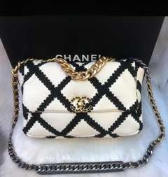 Chanel 19 black and white premium