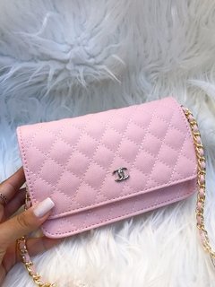 Chanel wallet ferragem dourada couro poliuretano caviar - pigmeu