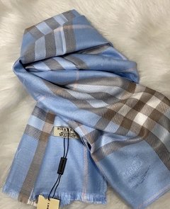 Pashmina Burberry na internet